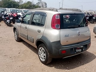 FIAT UNO WAY 1.0 Traseira Motorista
