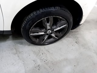 FORD EDGE V6 Pneu dianteiro dir.