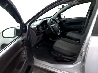 FORD FIESTA FLEX Porta e interior motorista