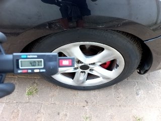 FORD FOCUS 2.0L FC Pneu dianteiro dir.