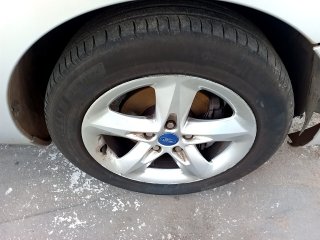 FORD FOCUS 2L HC FLEX Pneu dianteiro dir.