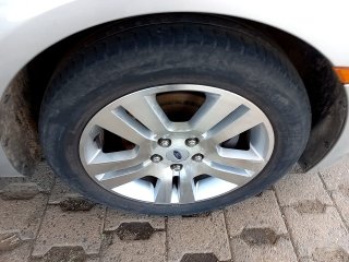 FORD FUSION Pneu dianteiro dir.