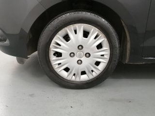 FORD KA ADVANCED 1.5 SDB 1.5 4p Pneu dianteiro esq.