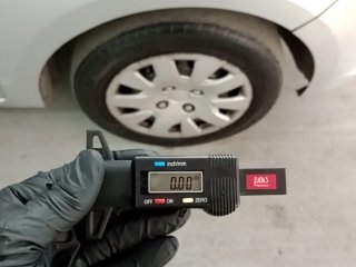 FORD KA SE 1.0 HA C Pneu dianteiro dir.