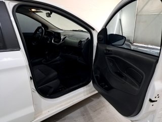 FORD KA SE 1.0 SD C Porta e interior passageiro