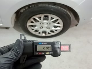 FORD KA SE 1.5 SD B Pneu dianteiro dir.