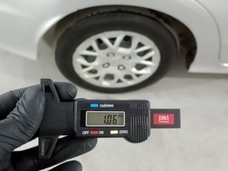 FORD KA SE 1.5 SD B Pneu traseiro dir.