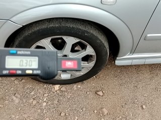 GM ASTRA HB 4P ADVANTAGE Pneu dianteiro esq.