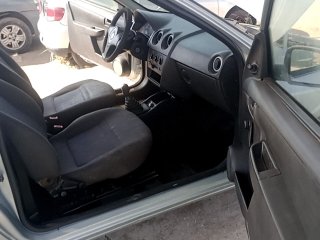 GM CELTA 2P LIFE Porta e interior passageiro