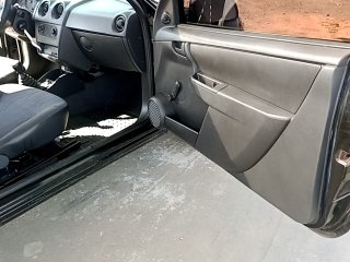 GM CELTA 2P LIFE Porta e interior passageiro