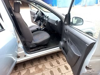 GM CELTA 4P LIFE Porta e interior passageiro