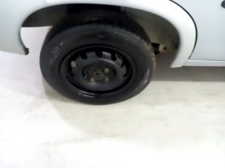 GM CLASSIC LIFE Pneu traseiro dir.