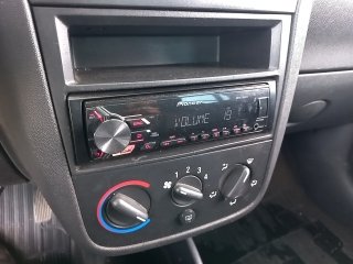 GM CORSA HATCH MAXX Kit multimídia