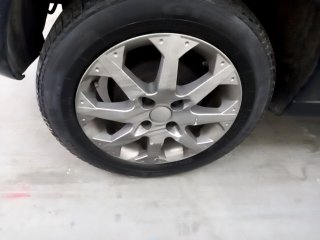 GM MERIVA PREMIUM Pneu traseiro dir.
