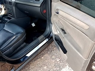 GM VECTRA HATCH 4P GT-X Porta e interior passageiro