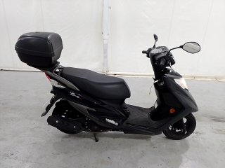 HAOJUE LINDY 125 Porta e interior passageiro