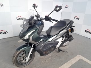 HONDA ADV 150 Frente Passageiro
