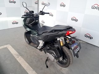 HONDA ADV 150 Traseira Motorista