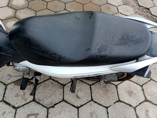 HONDA BIZ 110I Bancos traseiros