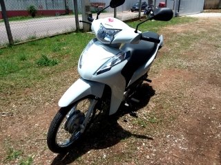HONDA BIZ 110I Frente Motorista