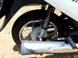 HONDA BIZ 110I Pneu traseiro dir.