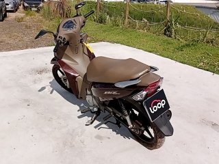 HONDA BIZ 125 Traseira Motorista