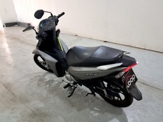 HONDA BIZ 125 Traseira Motorista