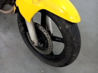 HONDA CB 300R 290 Pneu dianteiro dir.