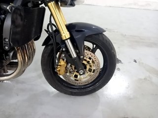 HONDA CB600F HORNET Pneu dianteiro dir.
