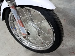 HONDA CG 125 CARGO KS Pneu dianteiro dir.
