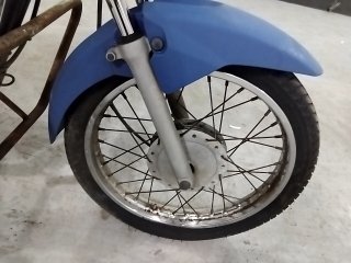 HONDA CG 125 CARGO KS Pneu dianteiro dir.
