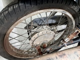 HONDA CG 125 CARGO KS Pneu traseiro dir.