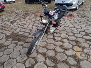HONDA CG 125 FAN ES Frente Motorista