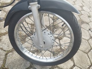 HONDA CG 125 FAN ES Pneu dianteiro dir.