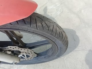 HONDA CG 150 TITAN EX Pneu dianteiro dir.