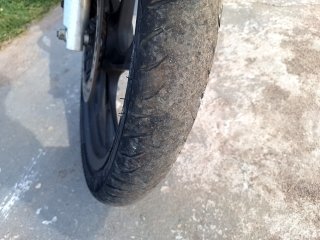 HONDA CG 160 CARGO Pneu dianteiro dir.