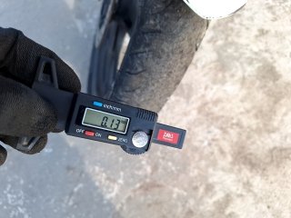 HONDA CG 160 CARGO Pneu dianteiro esq.