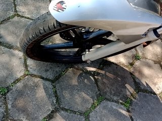 HONDA CG 160 FAN ESDI Pneu dianteiro esq.
