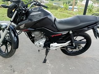 HONDA CG 160 FAN Porta e interior motorista