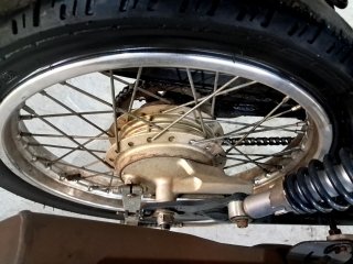 HONDA CG 160 START Pneu traseiro dir.