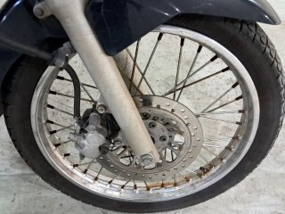 HONDA CG150 FAN ESDI Pneu dianteiro dir.