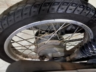 HONDA CG150 FAN ESDI Pneu traseiro dir.