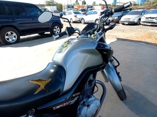 HONDA CG150 FAN ESDI Porta e interior passageiro