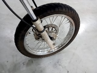 HONDA NXR150 BROS ESD Pneu dianteiro dir.
