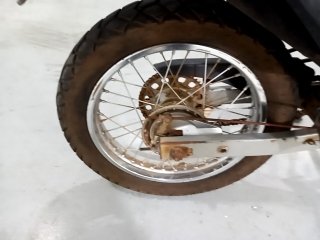 HONDA NXR150 BROS ESD Pneu traseiro dir.