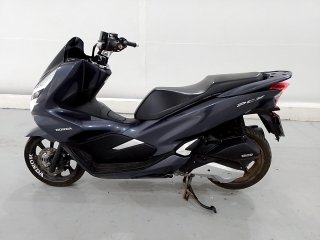 HONDA PCX 150 ABS Porta e interior motorista