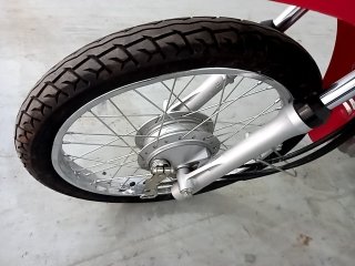 HONDA POP 110I Pneu dianteiro esq.