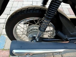 HONDA POP 110I Pneu traseiro dir.