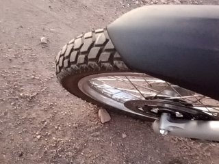 HONDA XRE 190 Pneu dianteiro dir.