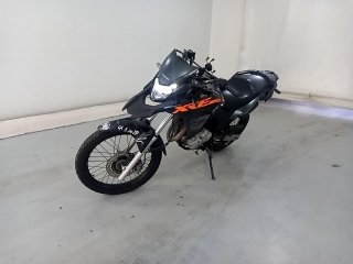 HONDA XRE 300 ABS Frente Motorista